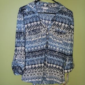 NWT Casual Dress Shirt Size Medium